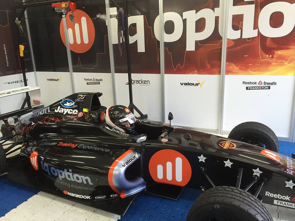 Drive Sponsor Racing DRIVER TIPS - How to find and keep the sponsorship to continue your ...
